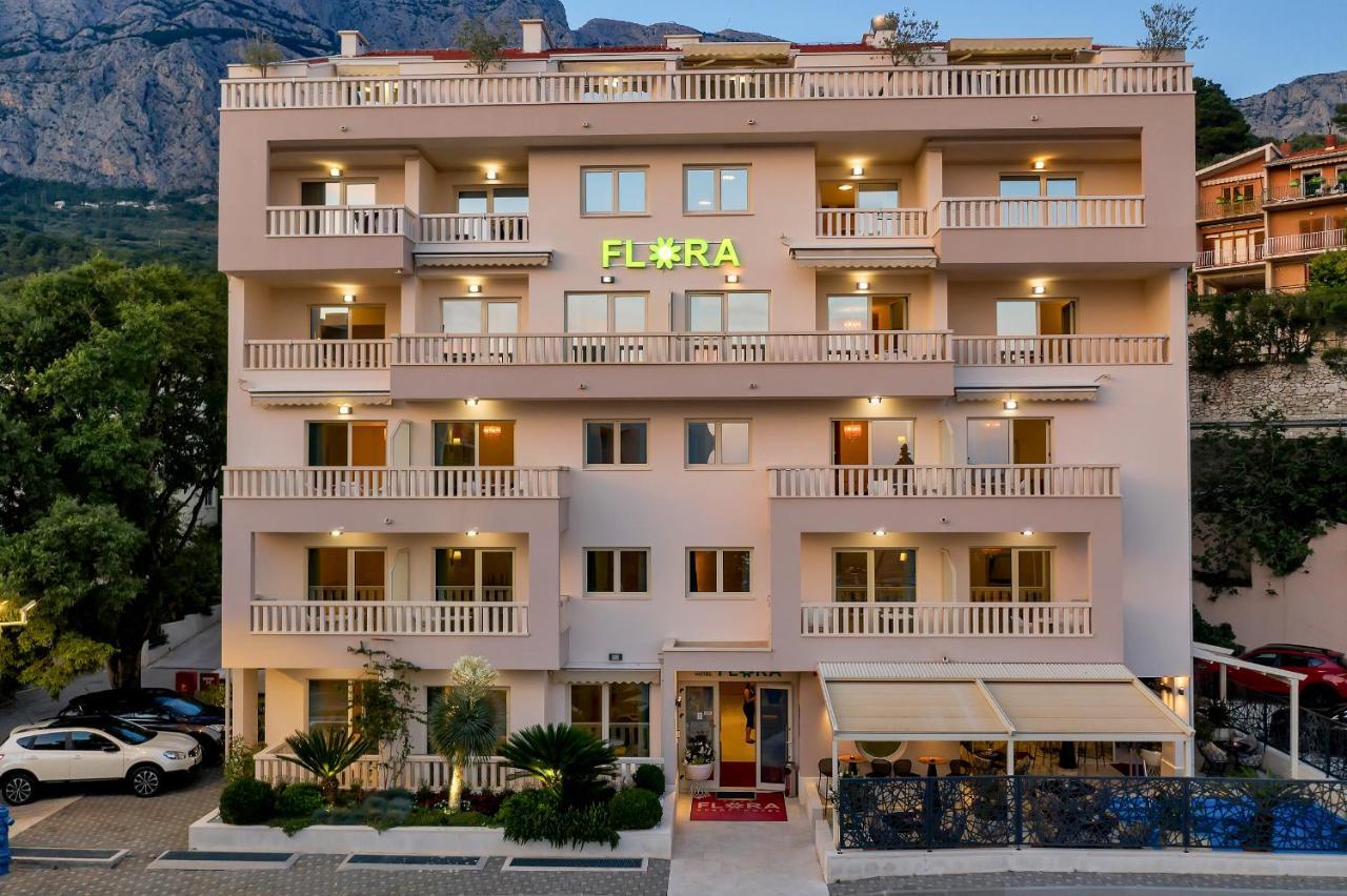 Aparthotel Flora Тучепи Экстерьер фото
