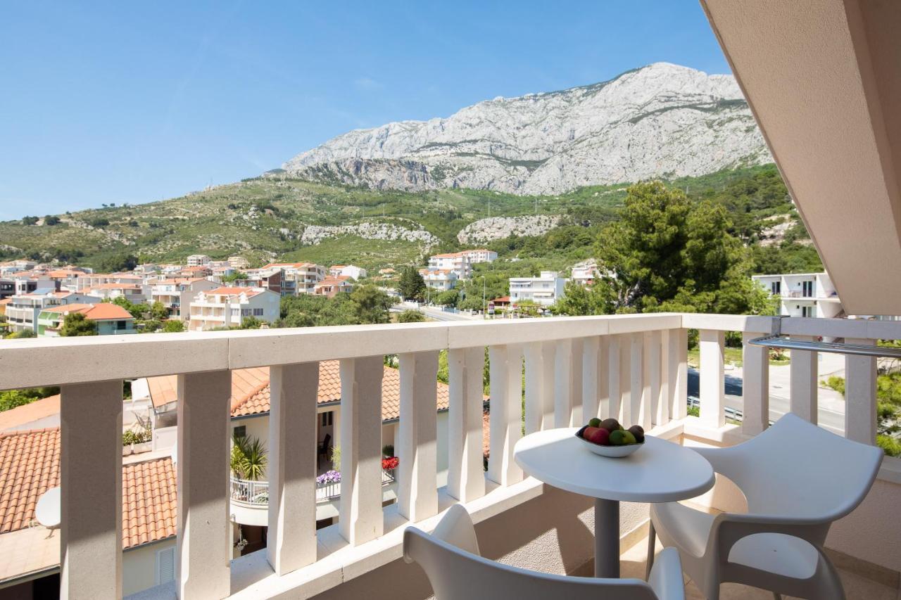 Aparthotel Flora Тучепи Экстерьер фото